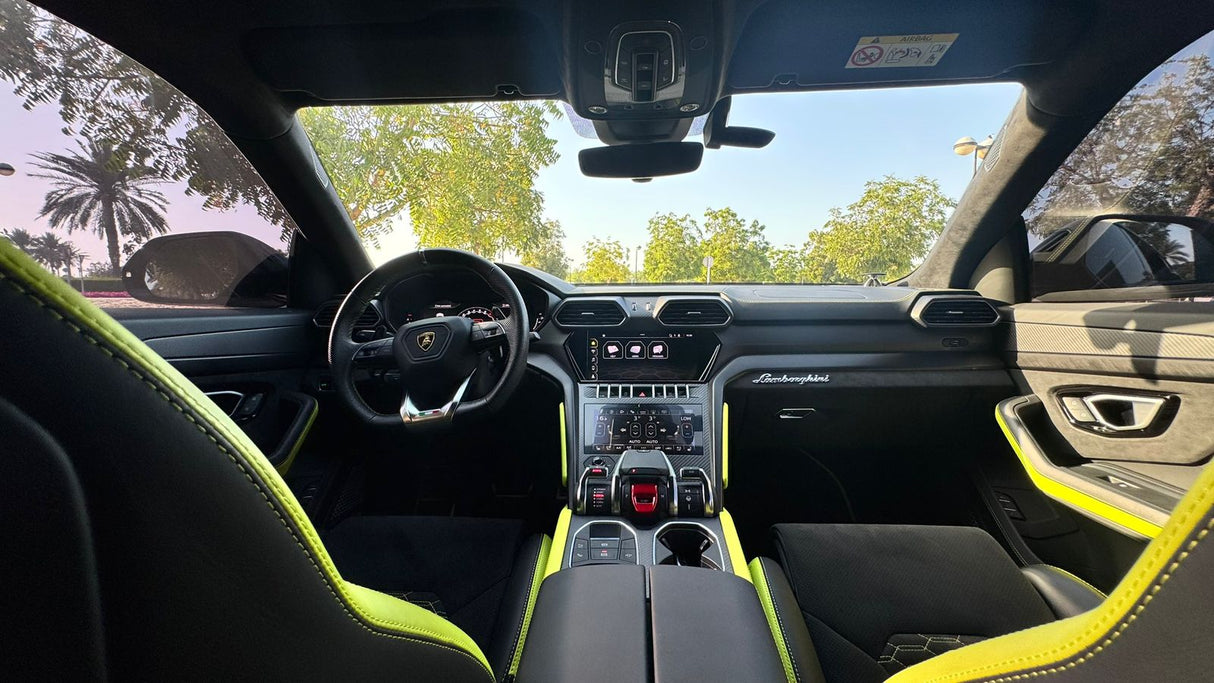 Lamborghini Black 2024