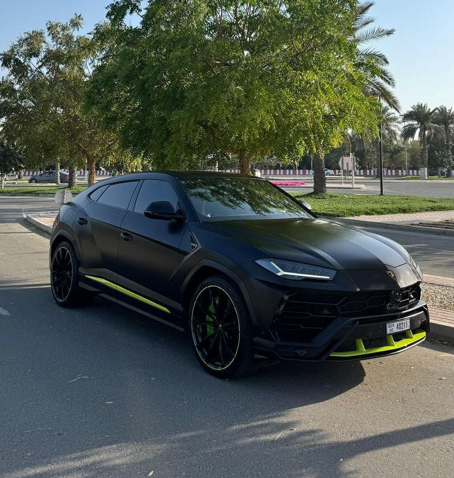 Lamborghini Black 2024