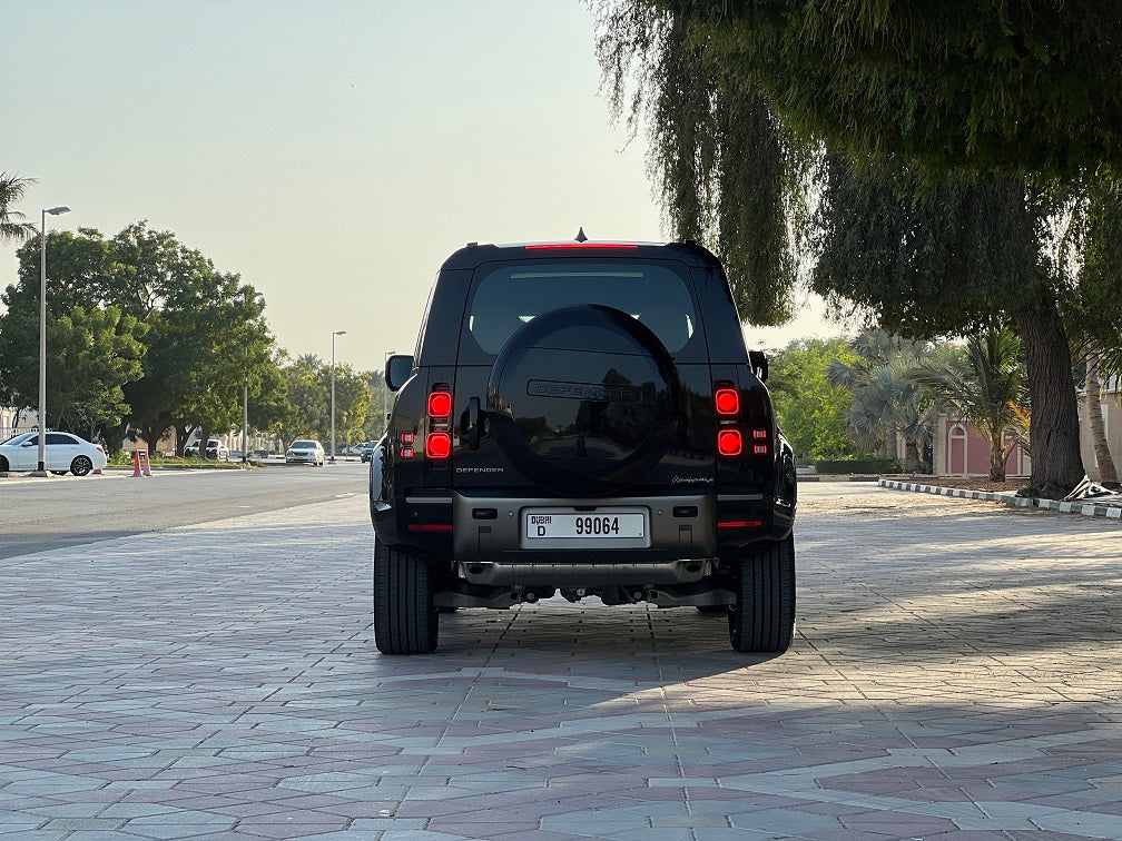 Land Rover Defender 2025