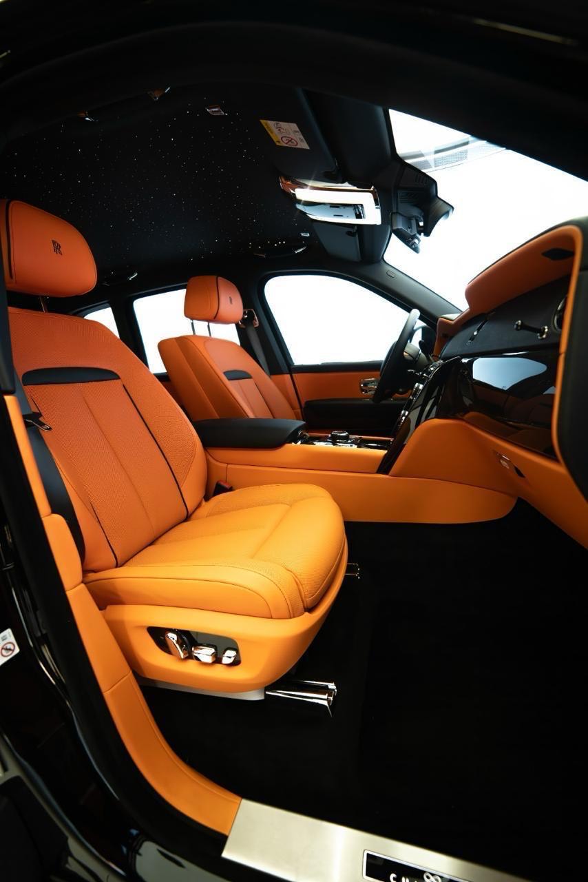 Rolls Royce Cullinan 2024