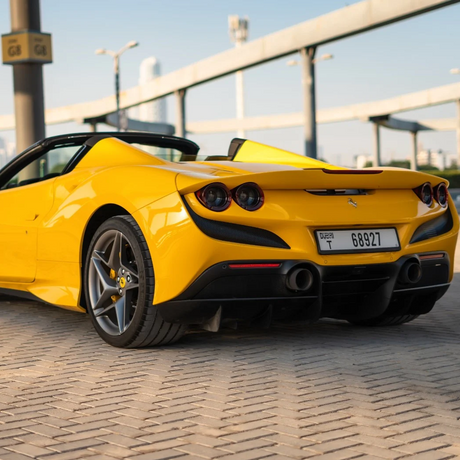 Ferrari F8 (Yellow)